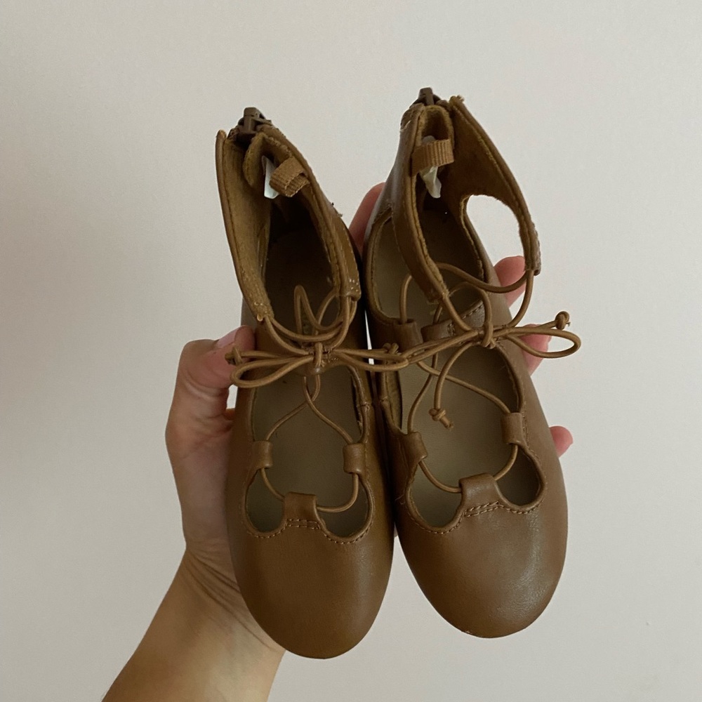 Old Navy Toddler Girls brown lace up flats size 9